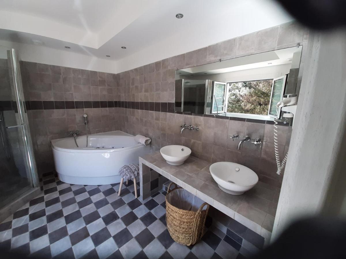 Casa Ottobre Blu Bed & Breakfast Calvi  Exterior photo